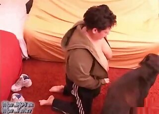 Unusual mutt gets an extraordinary handjob here