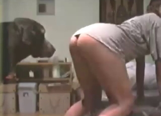 Wifey with a hot body gets fucked by a dog